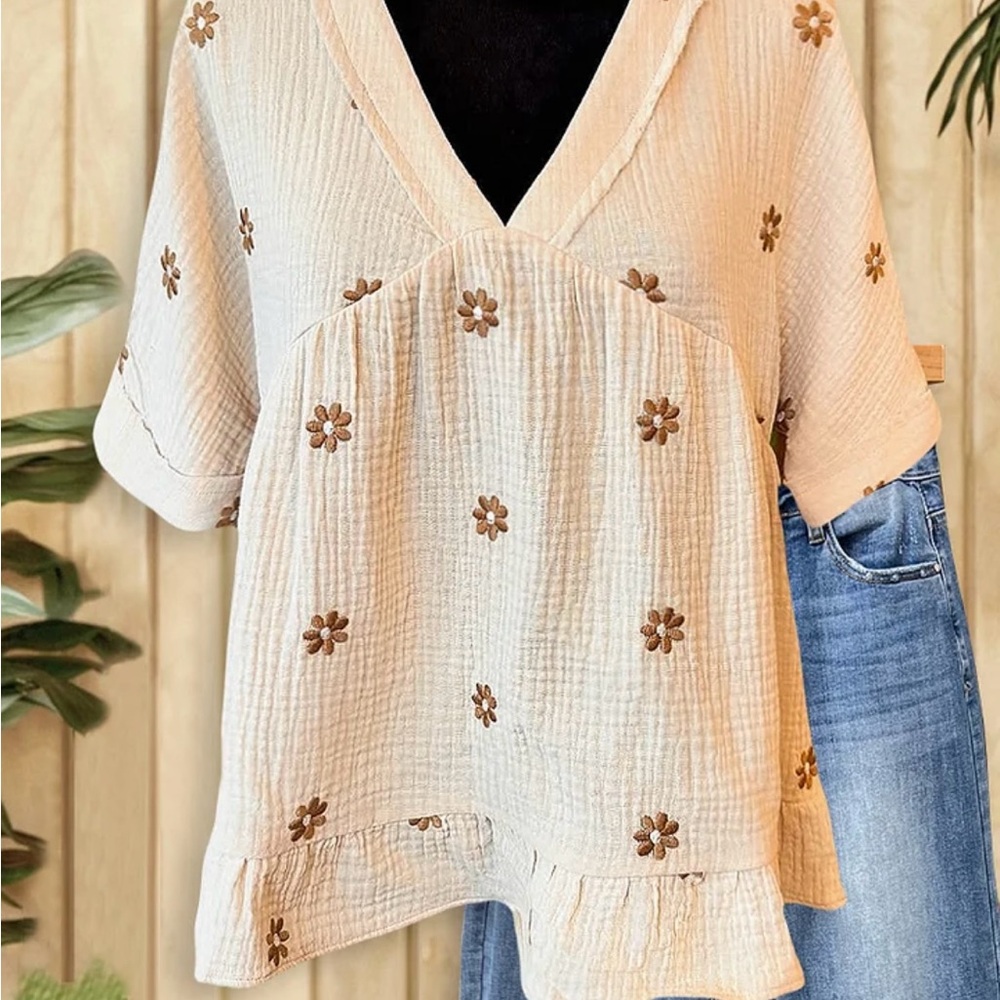 Floral V-Neck Cream Blouse